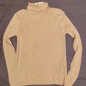 Beautiful sparkle gold sweater
